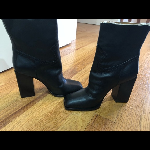 Saint Laurent Booties - Picture 1 of 3